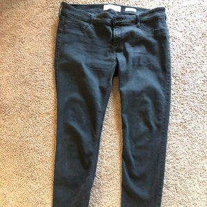 Hollister 15R Black Low-Rise Super Skinny Jeans